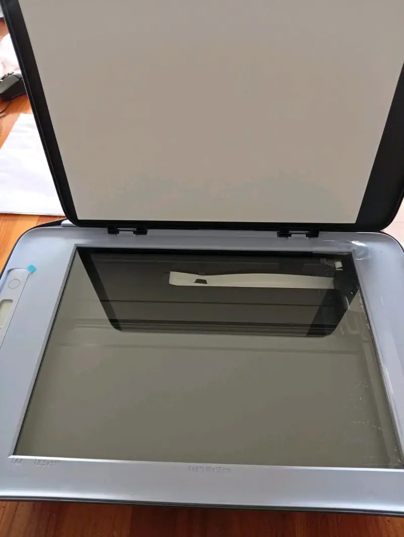 Impresora HP DeskJet 2975 Ink Advantage multifuncional - 4