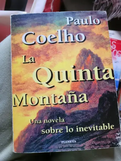 Libro 'La Quinta Montaña' de Paulo Coelho - miniatura 1