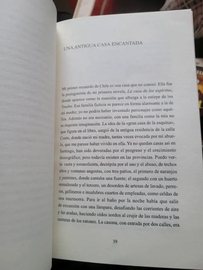 Libro 'Mi País Inventado' de Isabel Allende - 3