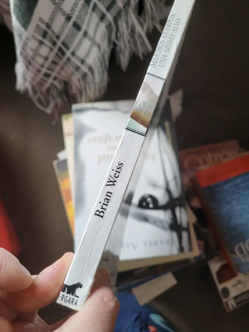 Libro Muchos Cuerpos, Una Misma Alma de Brian Weiss - 4