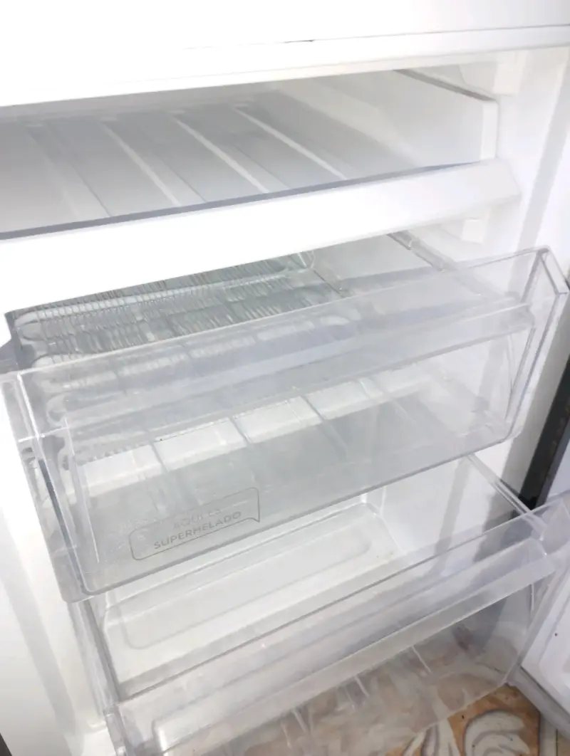 Refrigerador Mademsa A+ con Congelador Inferior - 3