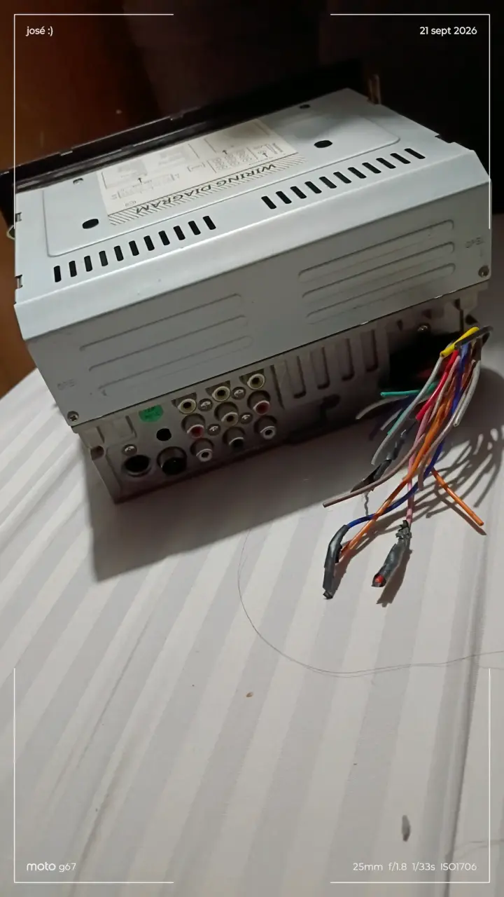 Radio para auto con pantalla táctil y USB - 3
