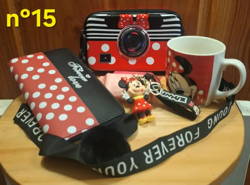 Set de accesorios Minnie Mouse con cartera y taza - 2
