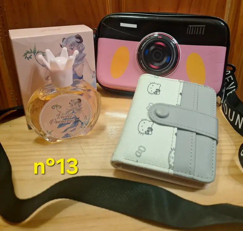 Set de accesorios Minnie Mouse con cartera y taza - 4