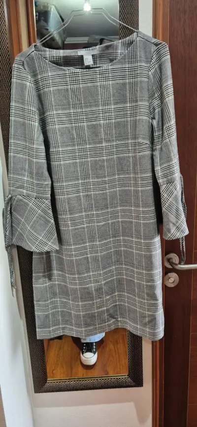 Vestido a cuadros gris H&M talla 38 - miniatura 4