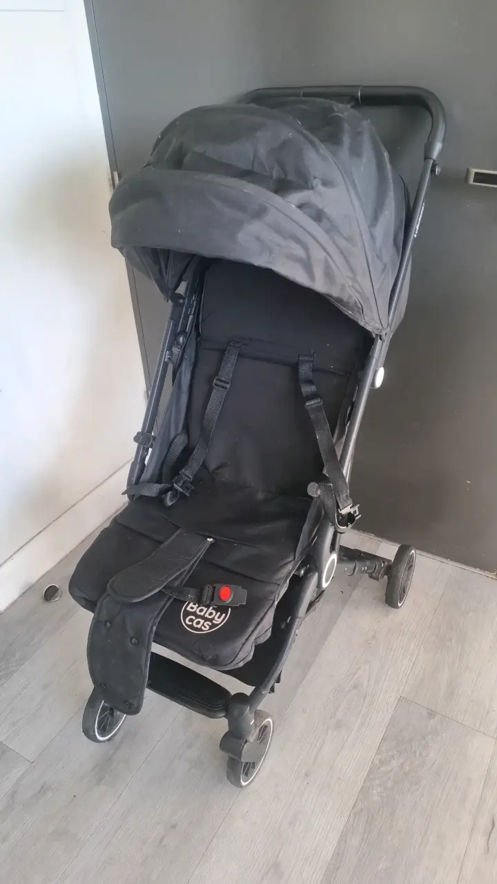 Coche de Paseo Plegable Baby Cas Negro - 1
