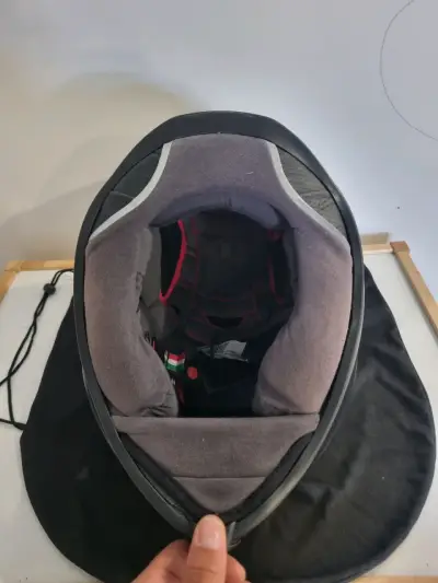 Casco de moto AGV negro con visera - miniatura 4