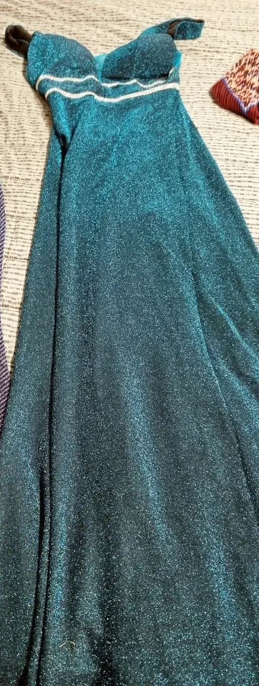 Vestido de fiesta largo con brillo verde petroleo