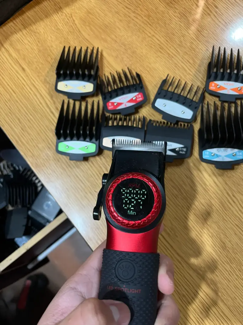 Cortadora de Pelo Recargable VGR con Accesorios - 5