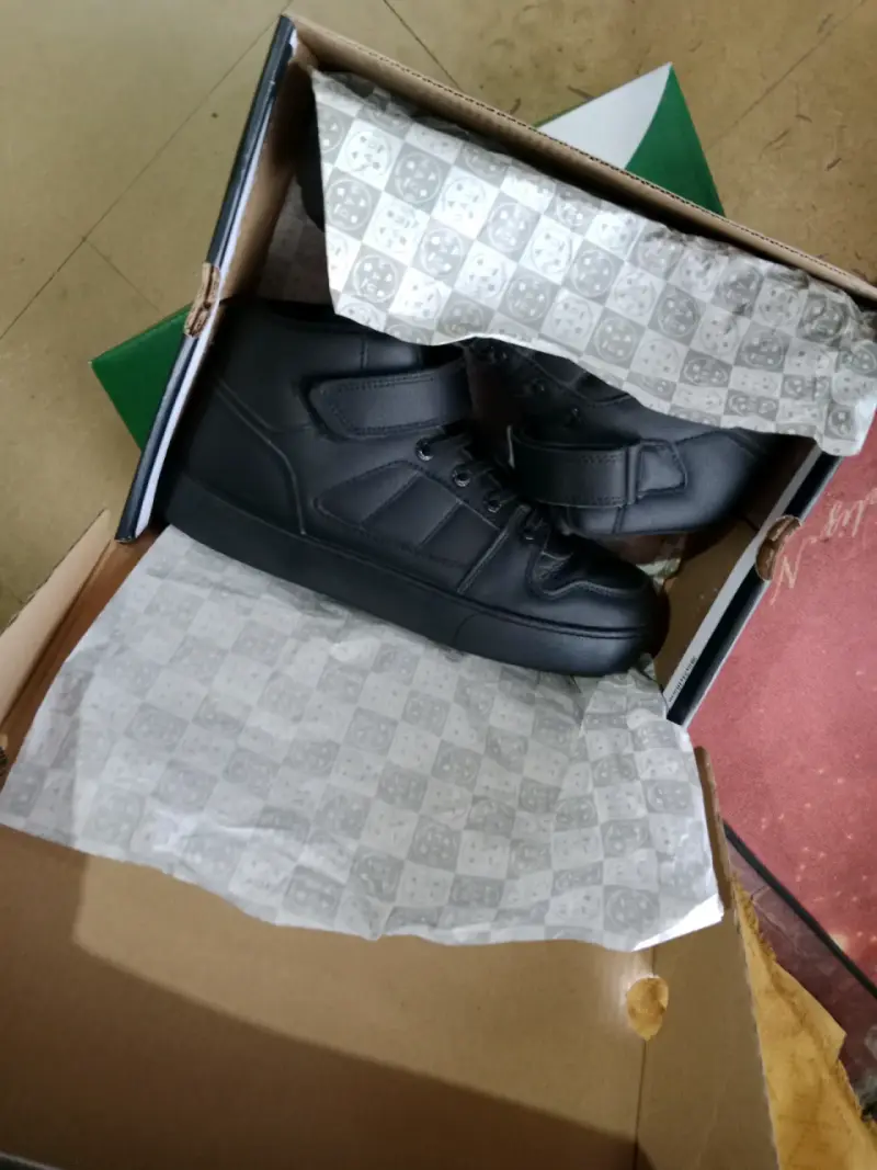 Zapatillas negras de cuero Maui and Sons - 3