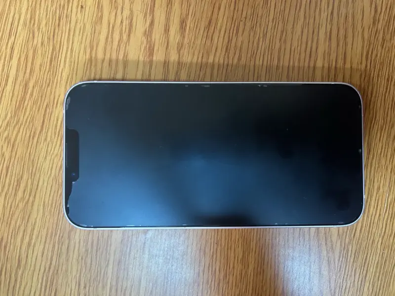 iPhone con batería al 80% en buen estado - 3