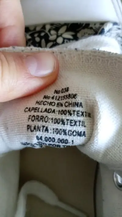Zapatillas de lona con diseño floral - miniatura 3