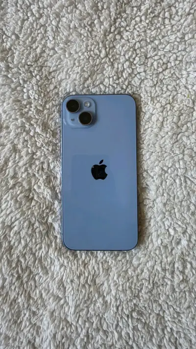 iPhone 14 Plus /128GB/86% Bateria/Incluye Carcasas - miniatura 2