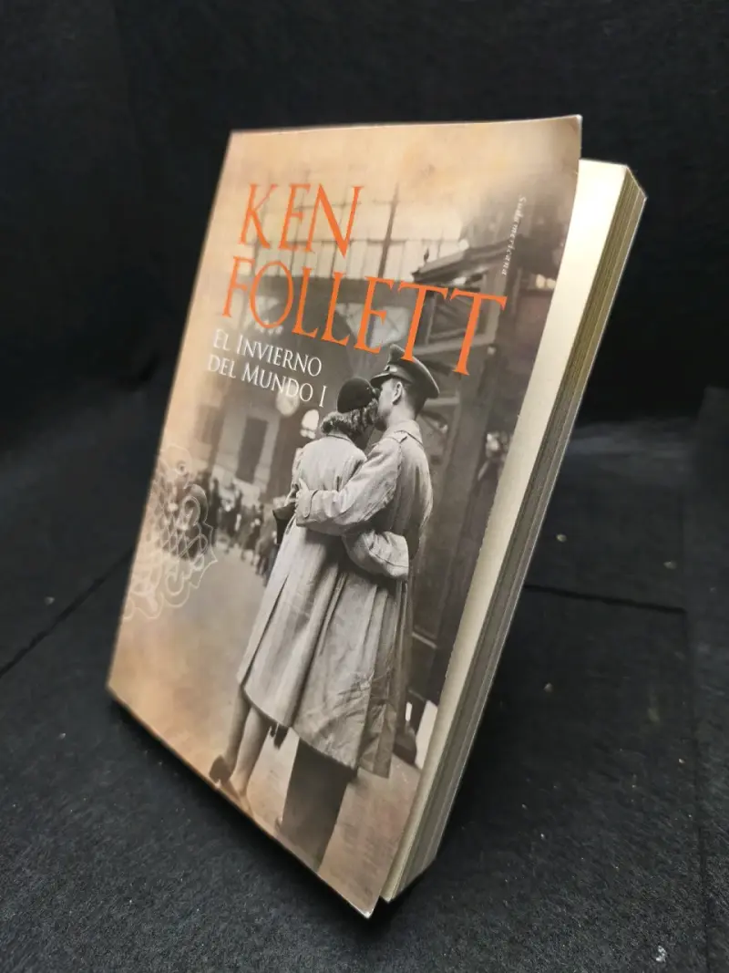 Libro 'El Invierno del Mundo I' de Ken Follett - 3