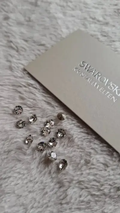 Pack 12 uds. 5mm Chaton Swarovski color Crystal - miniatura 1