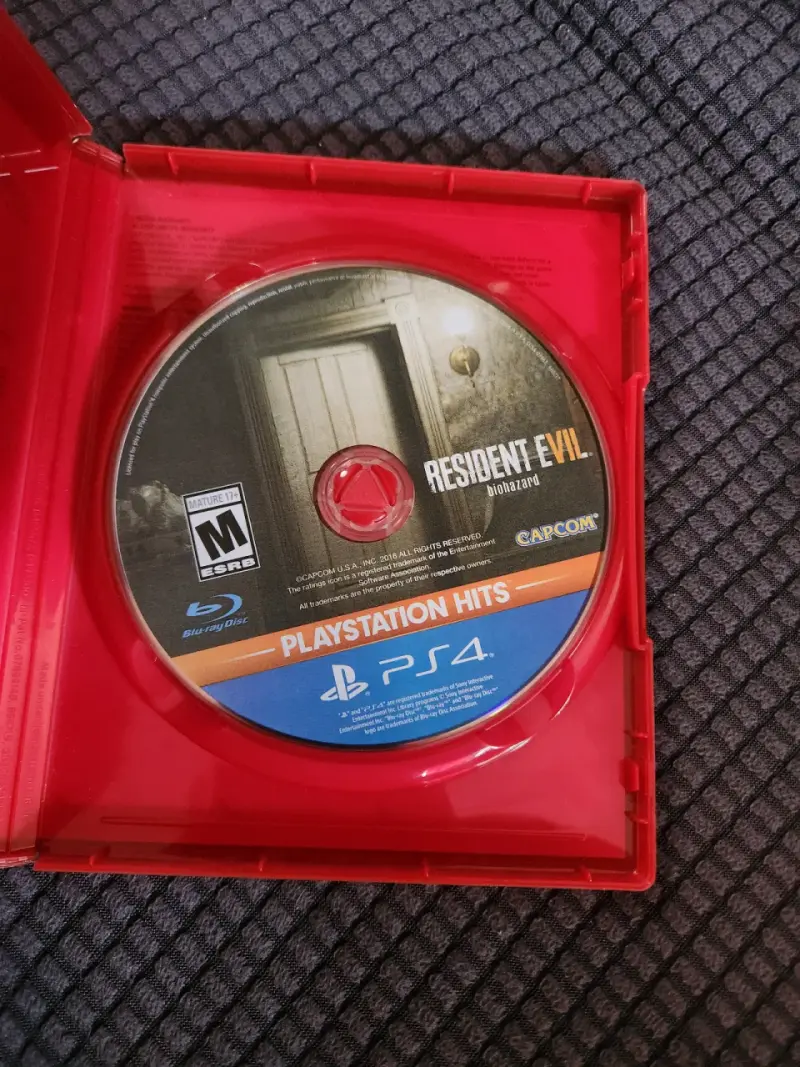 Juego PS4 Resident Evil 7 Biohazard - 2