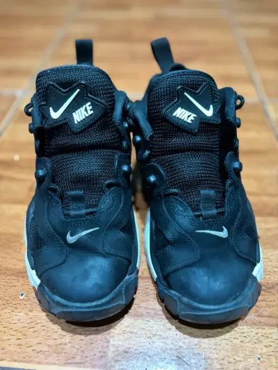 Zapatillas deportivas negras Nike Air Barrage - miniatura 2
