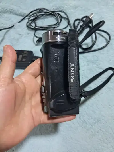 Videocámara Sony Handycam 70x Zoom Óptico - miniatura 3