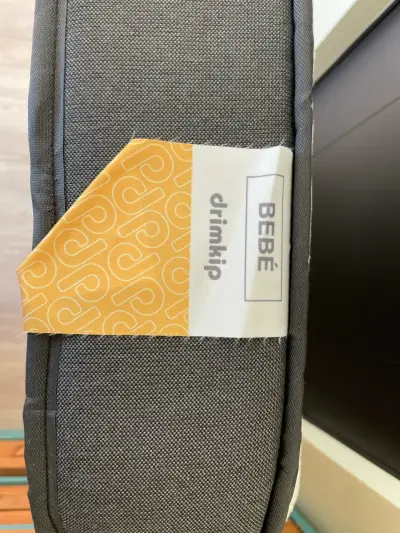 Colchón para cuna de bebé con funda y protector - miniatura 4