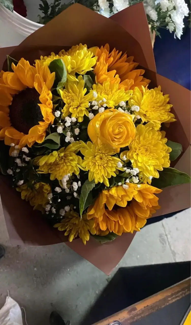 Ramo de flores amarillas - 3