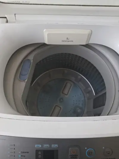 Lavadora Samsung Wobble 8kg en buen estado - miniatura 4