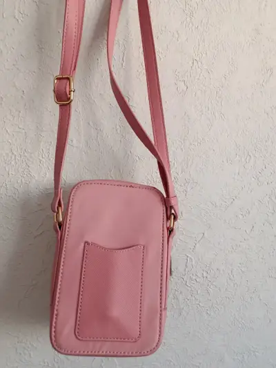 Bolso cruzado rosa Secret con detalles dorados - miniatura 3