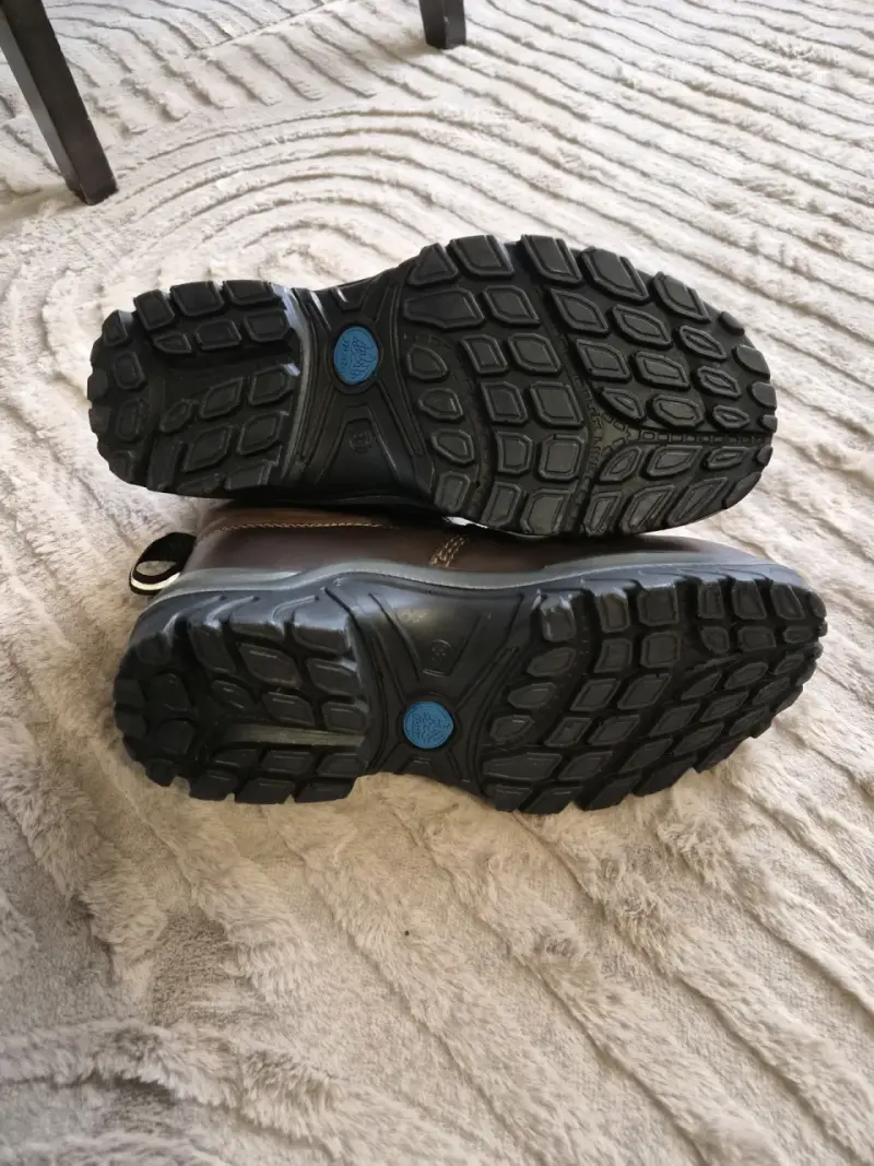 Botas de seguridad talla 38 nuevas - 3