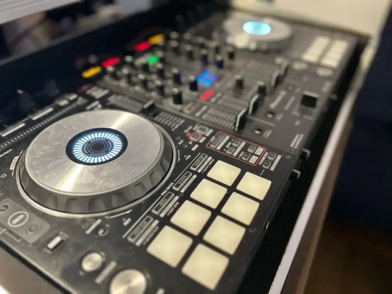 Pionner DDJ SX3 + Fligth Case - 1