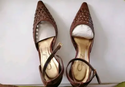 Zapatos  Cafe con Diseño Trenzado - miniatura 1