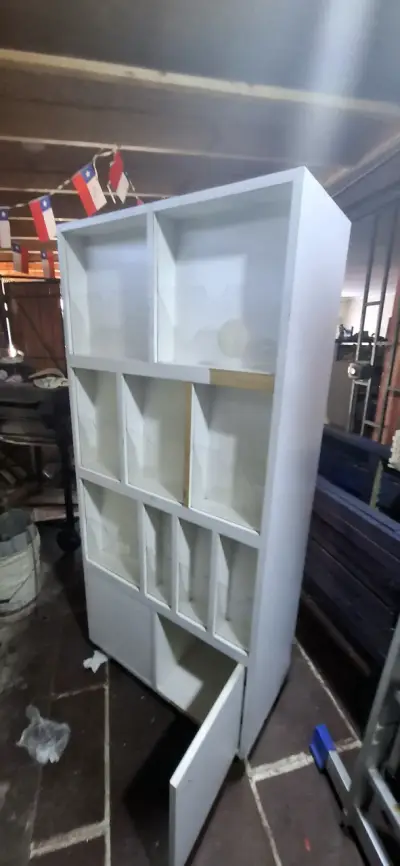 Estantería de madera blanca con compartimentos - miniatura 4