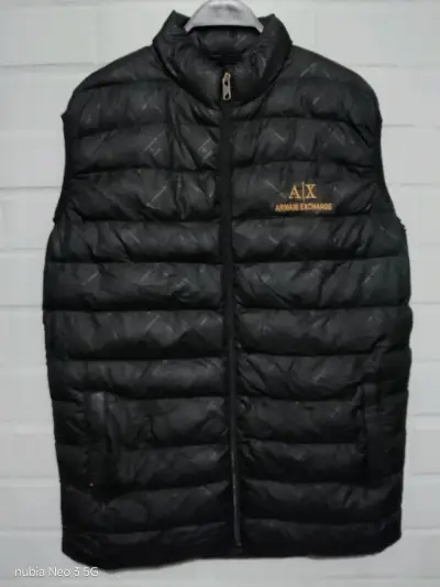 Chaleco sin mangas negro Armani Exchange - miniatura 1