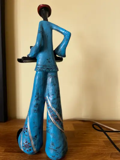 Figura decorativa músico con sombrero - miniatura 3