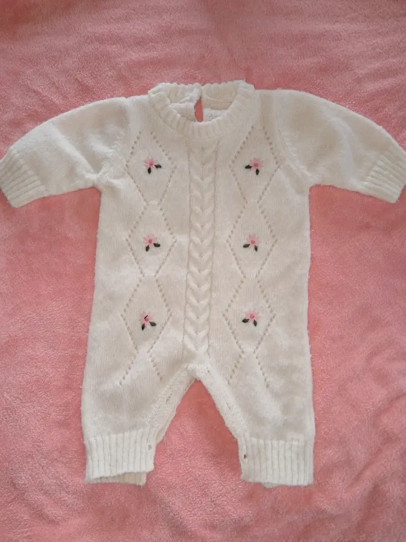 Conjunto de ropa para bebé talla 0 a 3m (usada) - 3