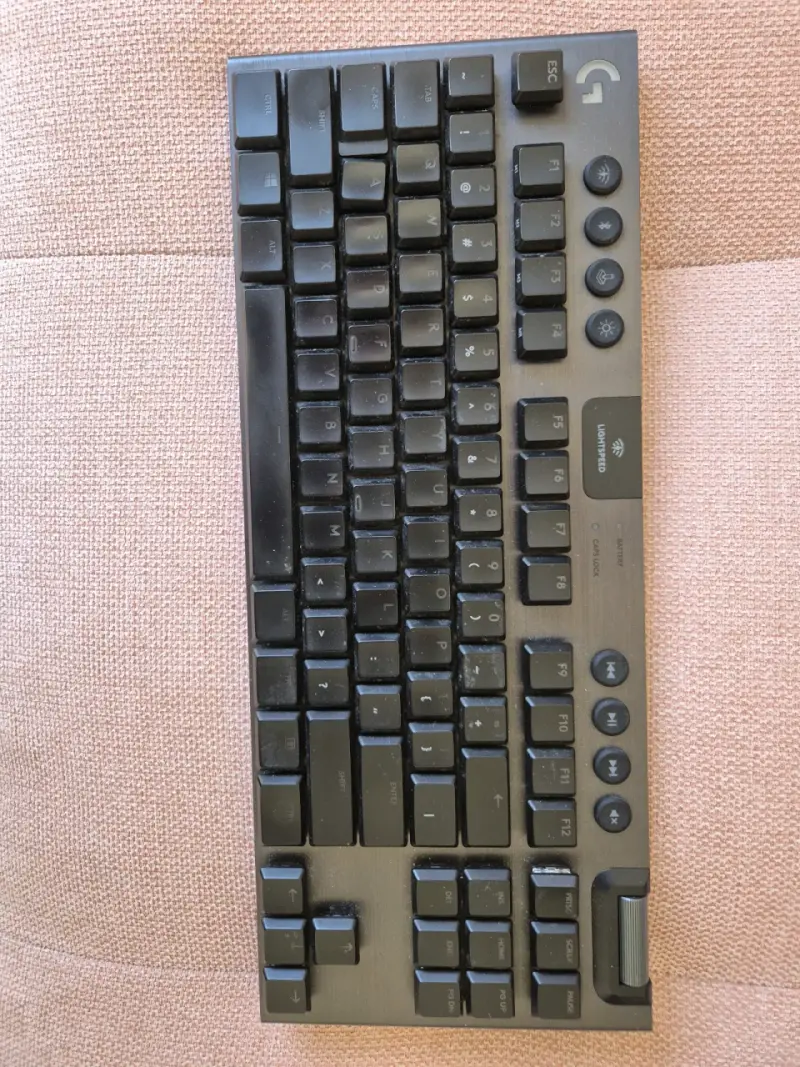 Teclado mecánico Logitech G915 TKL - 2