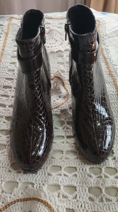 Botines Sei  marrón con diseño reptil - miniatura 5