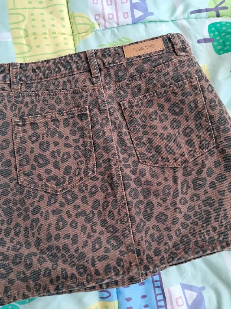 Falda de mezclilla animal print talla S nueva - 6