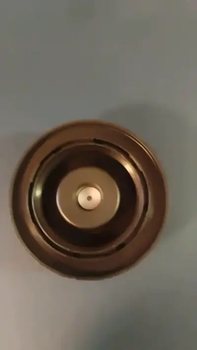 Tapa de radiador con válvula de presión - miniatura 2