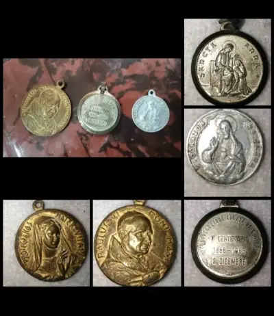 Medallas religiosas antiguas de colección - miniatura 1