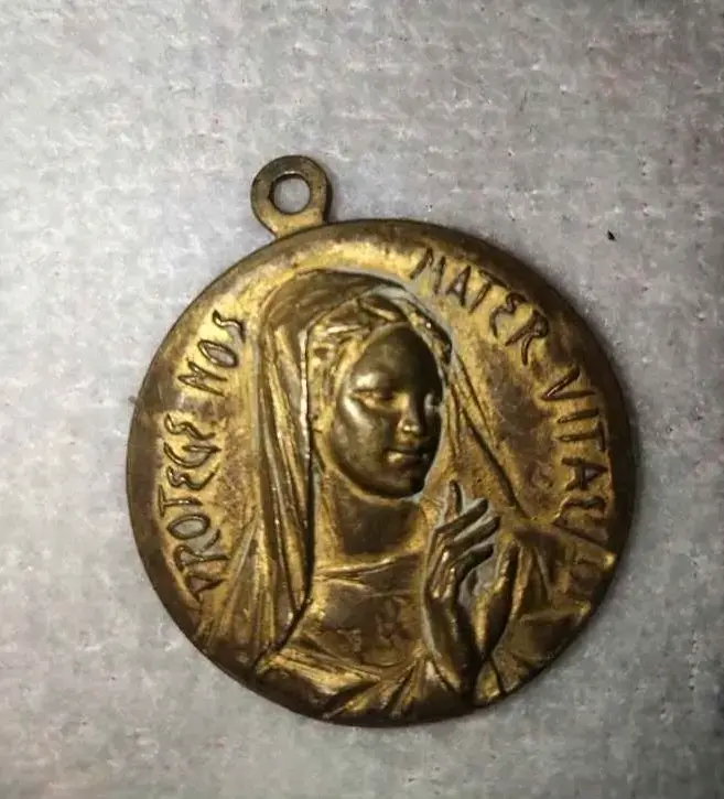 Medallas religiosas antiguas de colección - 2