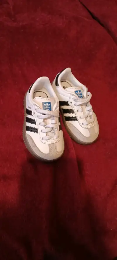 Zapatillas deportivas blancas para niños Adidas - miniatura 2