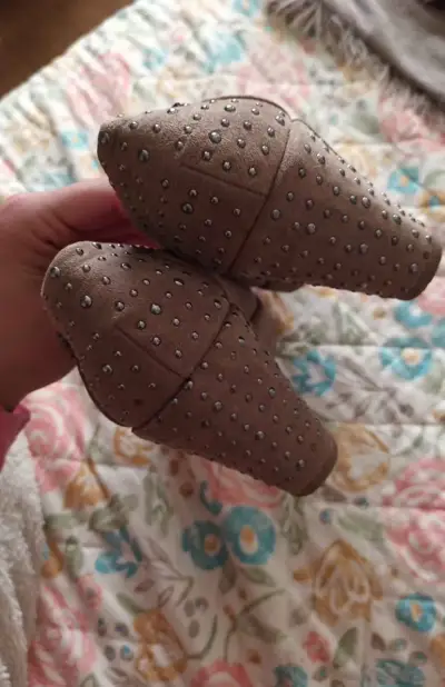 Ballerinas 38 de tacón con lazo y tachas y2k - miniatura 3