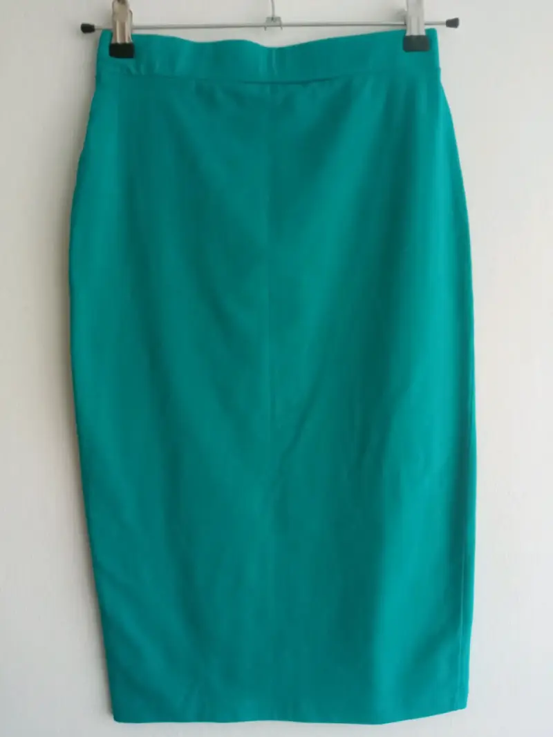 Falda lápiz verde Forever 21