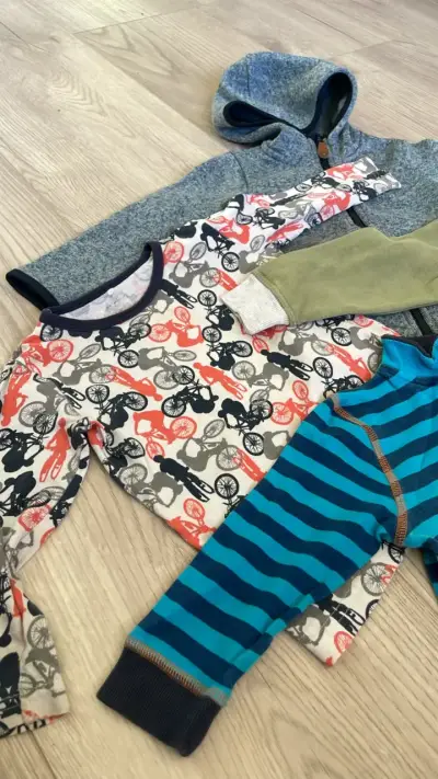 Conjunto de ropa para niños Liegelind - miniatura 2
