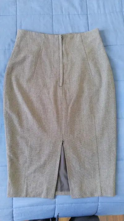 Falda lápiz gris talla 36 con abertura trasera - miniatura 2