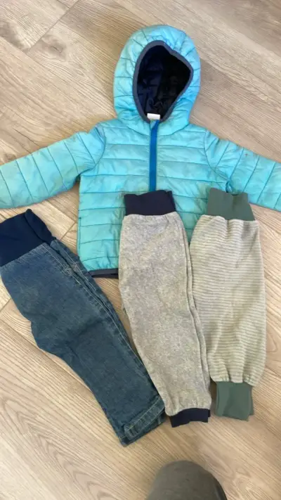 Conjunto de ropa infantil - miniatura 1