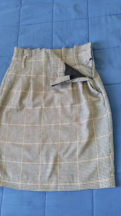 Falda a cuadros H&M talla 34 - miniatura 2