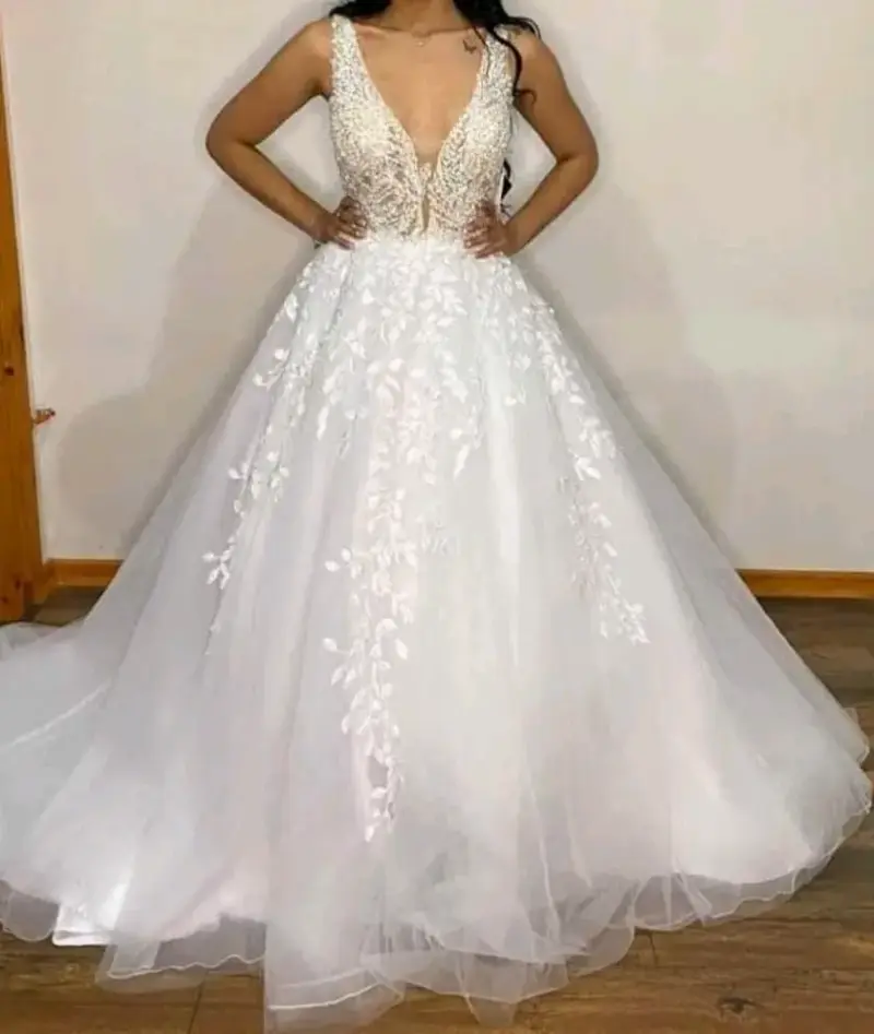 Vestido de novia blanco con encaje y tul - 2