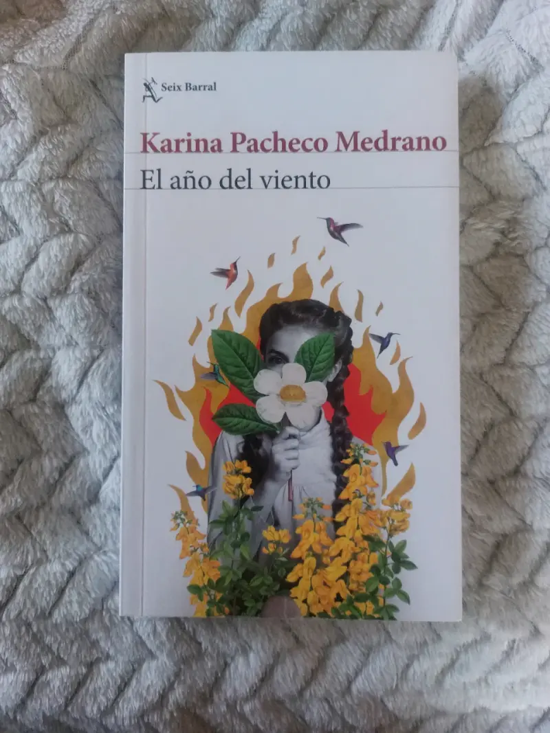 Libro 'El año del viento' - Karina Pacheco Medrano - 1