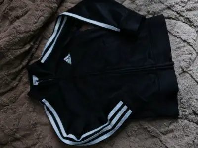 Chaqueta deportiva negra Adidas con franjas - miniatura 1