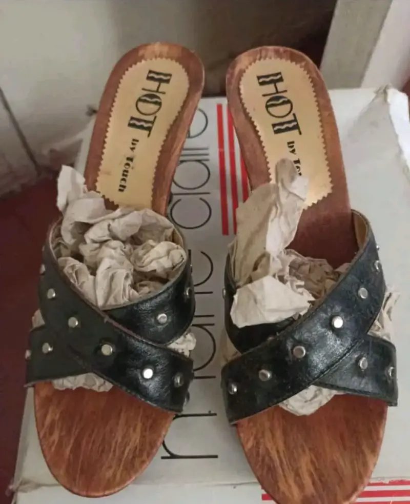 Sandalias de Tacón imitación Madera Hot by Claire - 3